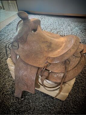 Vintage Tooled Western Leather Saddle - Brown